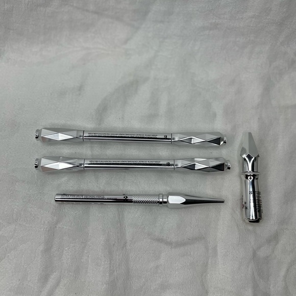 Benefit 8 piece brow set color 3 - Picture 8 of 10